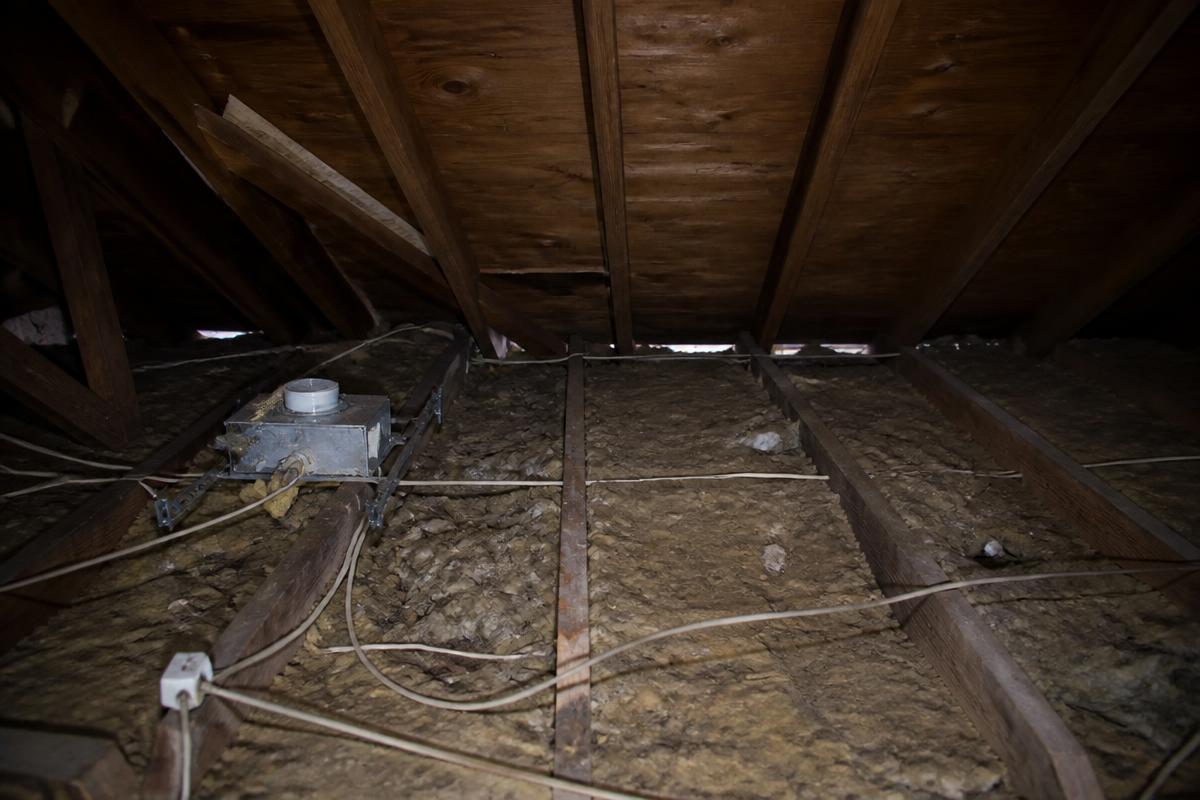 Avant les travaux — Mise à niveau R-60, Longueuil
